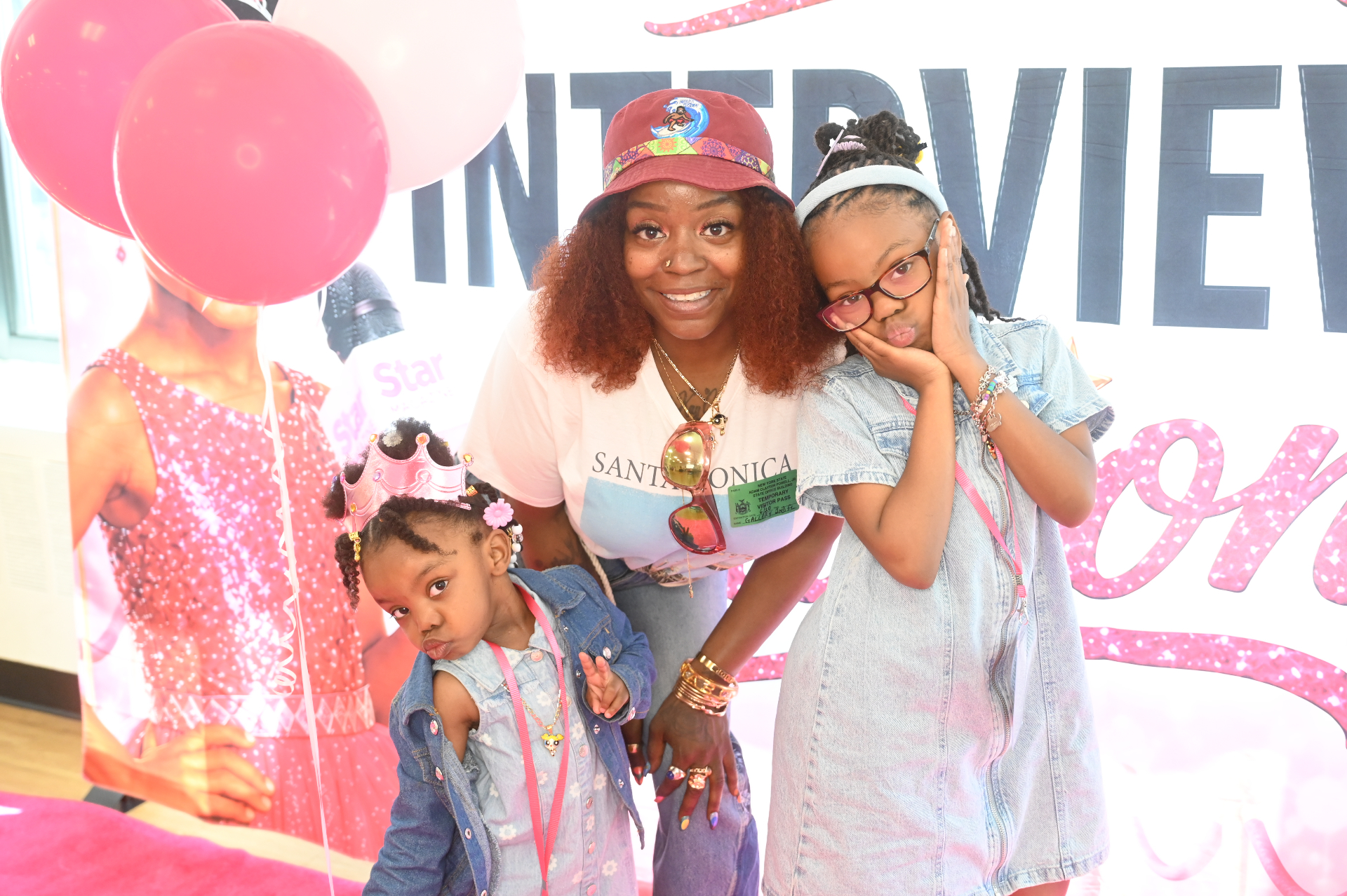 Pink Carpet Interviews photo 20