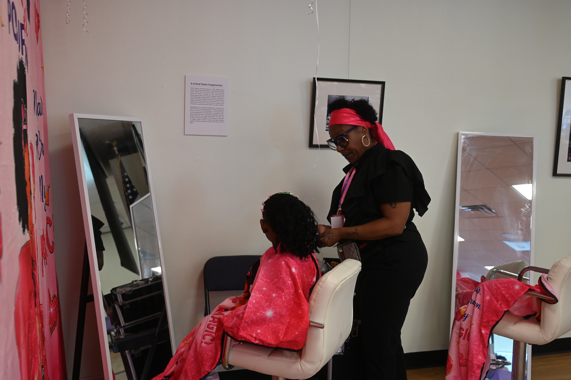 Hair & Nail Salon photo 16